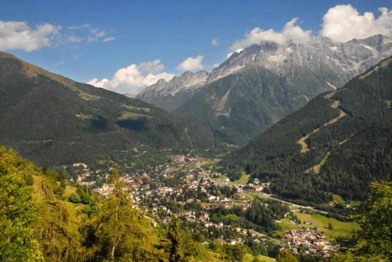 Bucaneve Ponte Di Legno Esterno foto